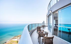 Ramada Hotel & Suites By Wyndham Netanya